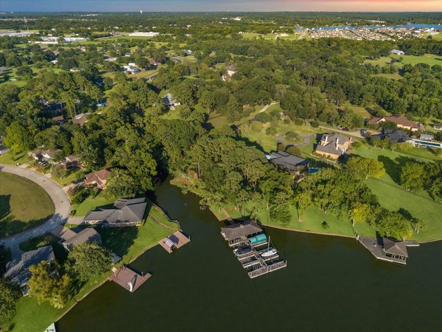 11440 Outpost Cove Drive, Willis, TX 77318