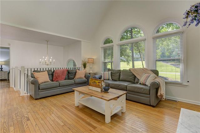 735 Swan Lane, Canton, GA 30115
