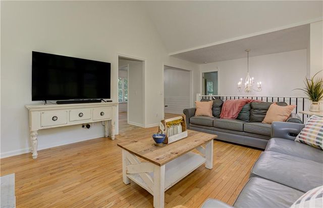 735 Swan Lane, Canton, GA 30115