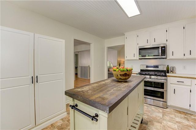 735 Swan Lane, Canton, GA 30115