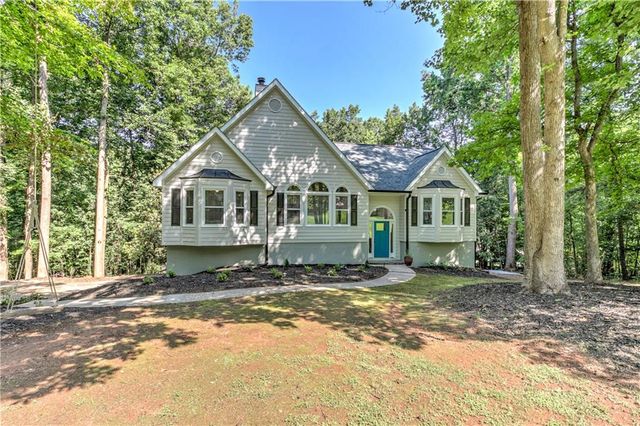 735 Swan Lane, Canton, GA 30115