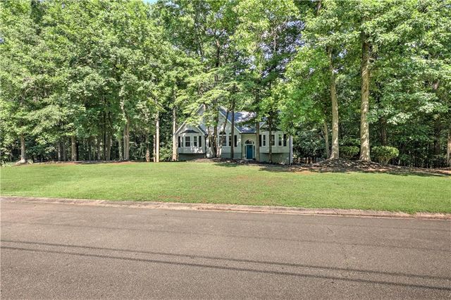 735 Swan Lane, Canton, GA 30115