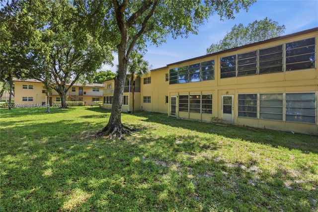 251 NW 76th Avenue 106, Margate, FL 33063