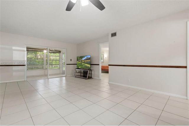 251 NW 76th Avenue 106, Margate, FL 33063