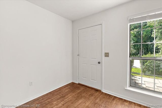 3173 Hidden Ridge Drive, Waterford, MI 48328