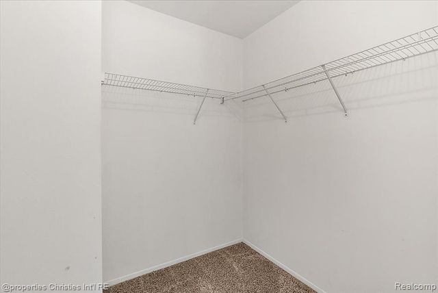 3173 Hidden Ridge Drive, Waterford, MI 48328