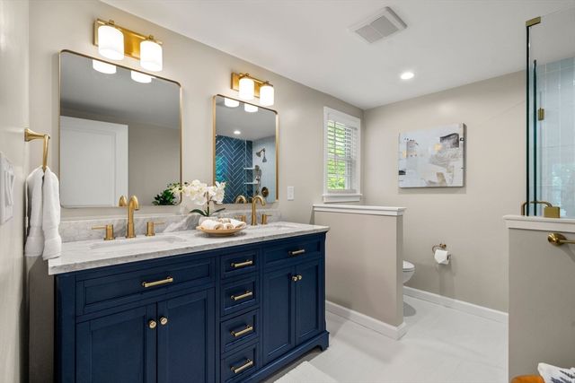 16 Churchill Rd, Plympton, MA 02367