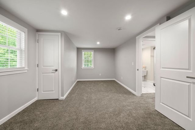16 Churchill Rd, Plympton, MA 02367
