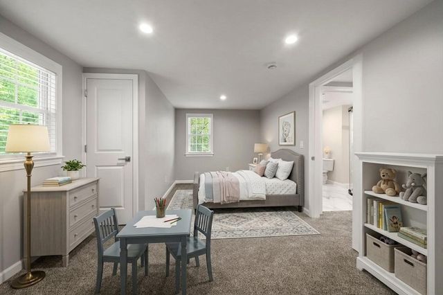 16 Churchill Rd, Plympton, MA 02367