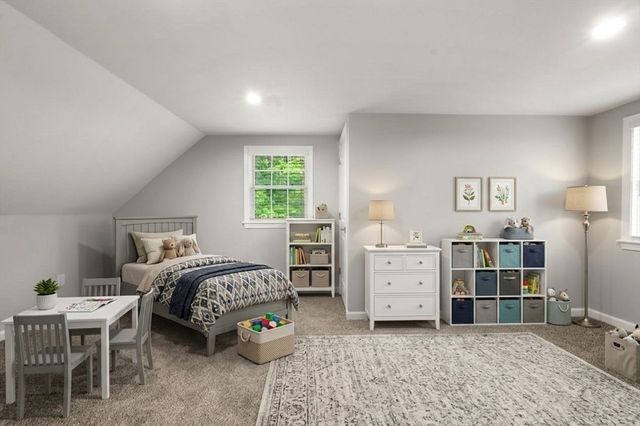 16 Churchill Rd, Plympton, MA 02367