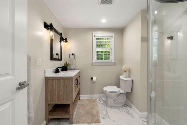16 Churchill Rd, Plympton, MA 02367