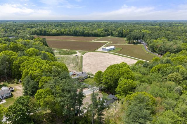 16 Churchill Rd, Plympton, MA 02367