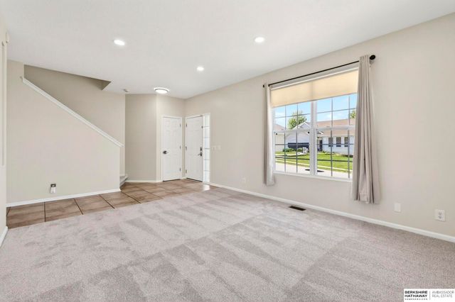 14003 Kelly Drive, Bellevue, NE 68123