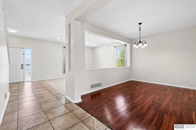 14003 Kelly Drive, Bellevue, NE 68123