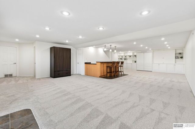 14003 Kelly Drive, Bellevue, NE 68123