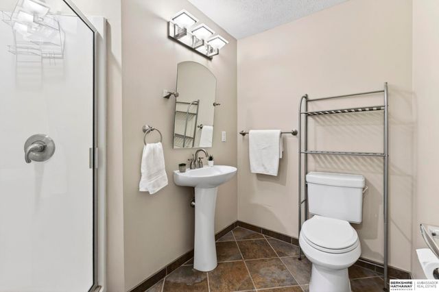14003 Kelly Drive, Bellevue, NE 68123