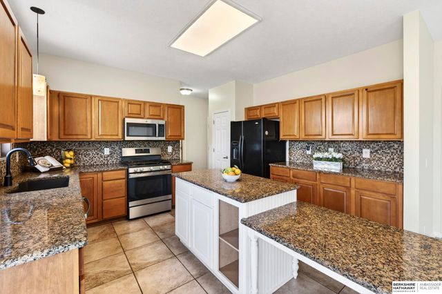 14003 Kelly Drive, Bellevue, NE 68123