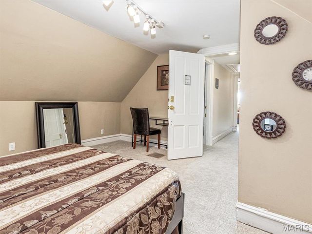 4213 Washington Boulevard, St Louis, MO 63108