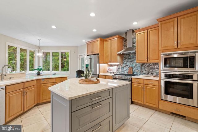3208 UPPER WYNNEWOOD PL, Herndon, VA 20171