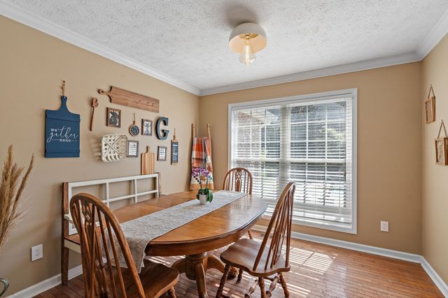 262 Bayhill Dr, Gallatin, TN 37066