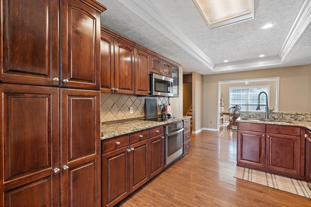 262 Bayhill Dr, Gallatin, TN 37066
