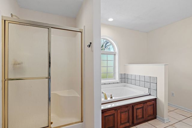 262 Bayhill Dr, Gallatin, TN 37066