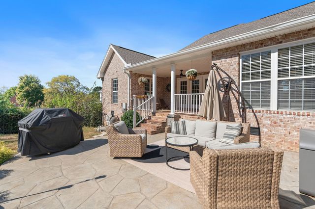 262 Bayhill Dr, Gallatin, TN 37066
