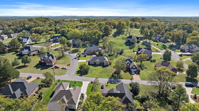 262 Bayhill Dr, Gallatin, TN 37066