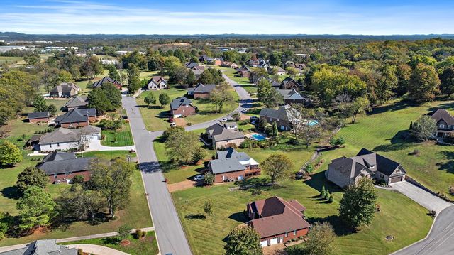 262 Bayhill Dr, Gallatin, TN 37066