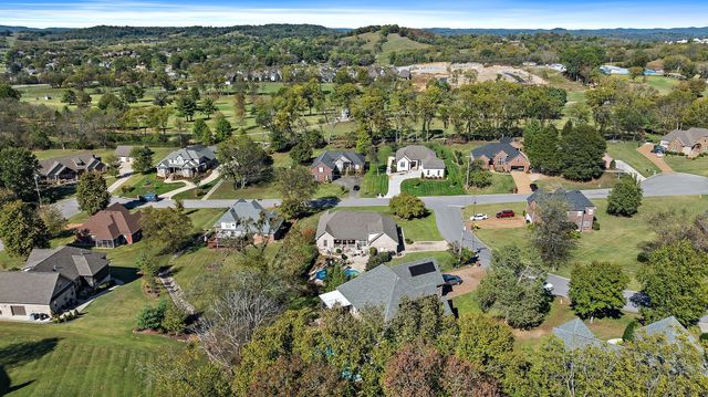 262 Bayhill Dr, Gallatin, TN 37066