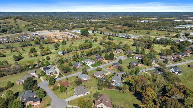 262 Bayhill Dr, Gallatin, TN 37066