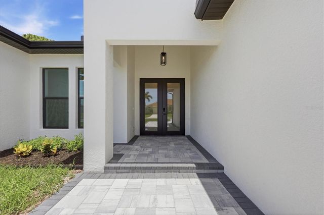 166 MEDALIST ROAD, Rotonda West, FL 33947