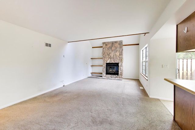 913 Campbell Drive, Gurnee, IL 60031