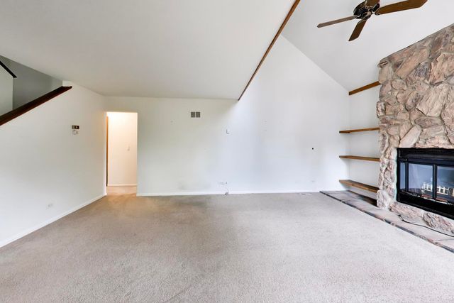 913 Campbell Drive, Gurnee, IL 60031