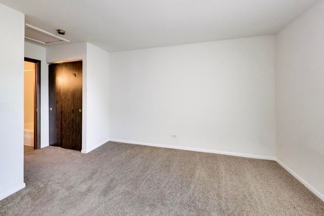 913 Campbell Drive, Gurnee, IL 60031