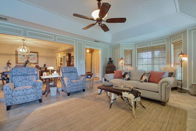 301 Ryan Avenue, Burleson, TX 76028