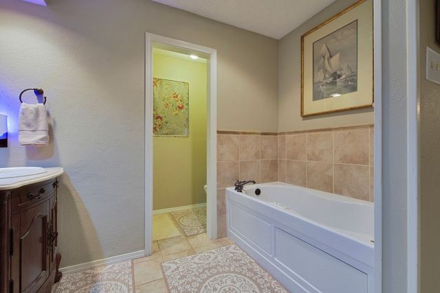 301 Ryan Avenue, Burleson, TX 76028