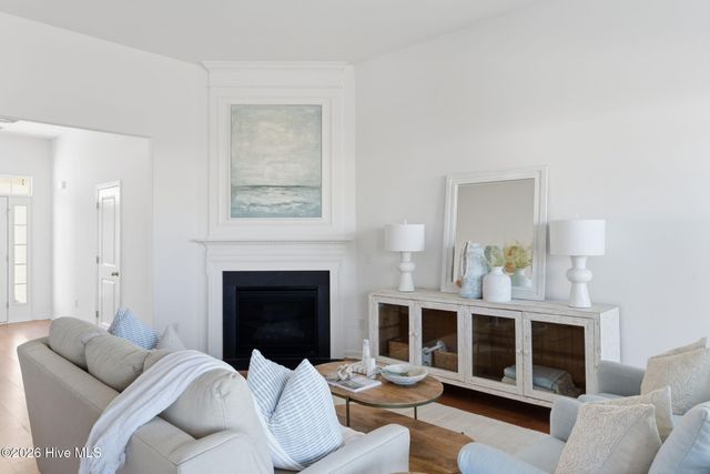 211 Cable Lake Circle, Calabash, NC 28467