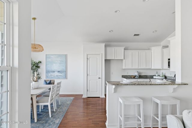 211 Cable Lake Circle, Calabash, NC 28467