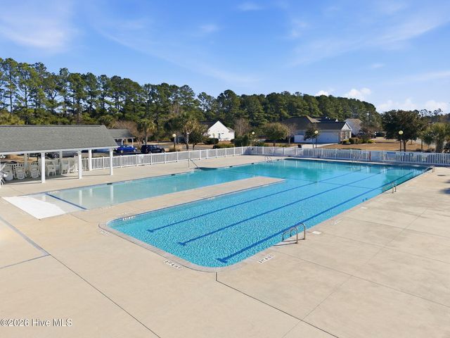 211 Cable Lake Circle, Calabash, NC 28467