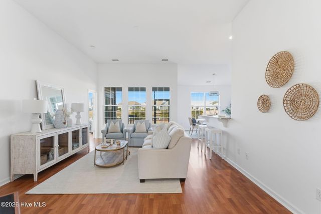 211 Cable Lake Circle, Calabash, NC 28467