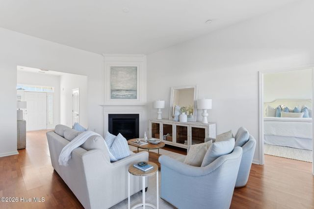 211 Cable Lake Circle, Calabash, NC 28467