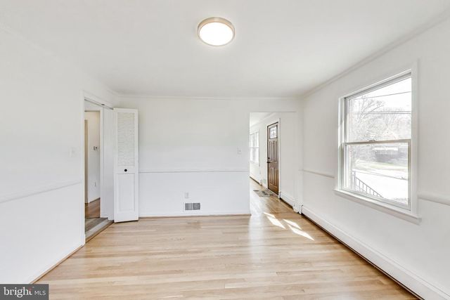 3212 CREST AVE, Cheverly, MD 20785