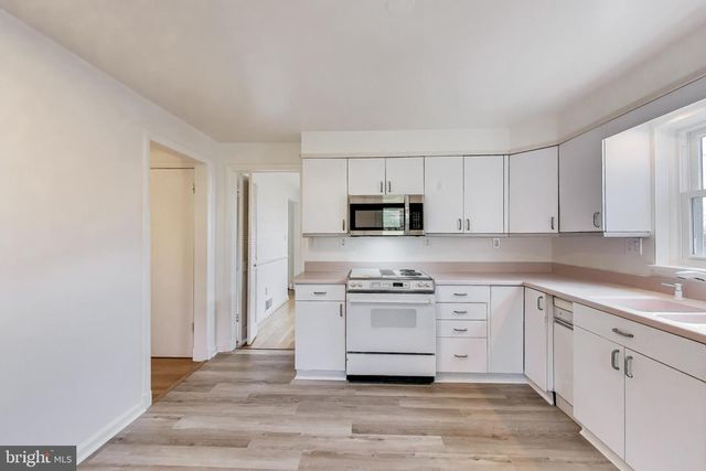 3212 CREST AVE, Cheverly, MD 20785