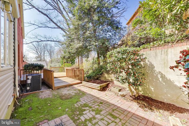 3212 CREST AVE, Cheverly, MD 20785