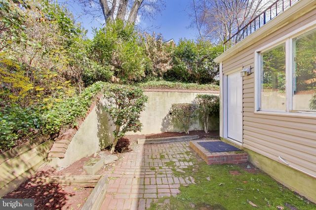 3212 CREST AVE, Cheverly, MD 20785