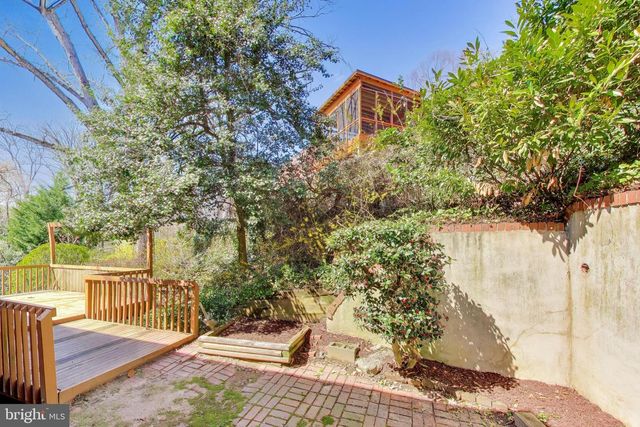 3212 CREST AVE, Cheverly, MD 20785