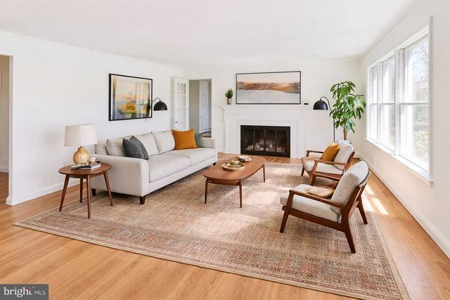 3212 CREST AVE, Cheverly, MD 20785