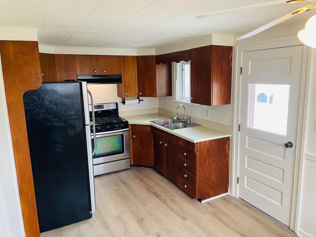 738 N Ninth Street, Saint Clair, MI 48079