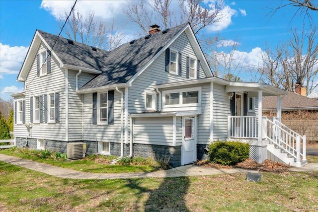 738 N Ninth Street, Saint Clair, MI 48079